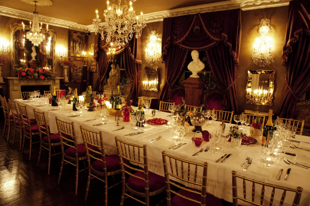 Beach Blanket Babylon — commercial and interiors photograph in London, UK, frame 36 of 44.